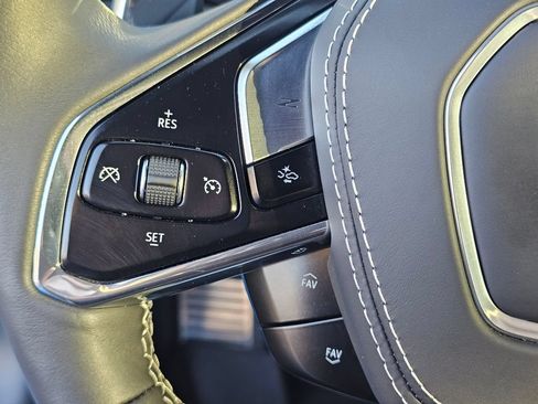 Used 2025 Chevrolet Corvette Z06 w/ Stealth Interior Trim Package RWD image 24
