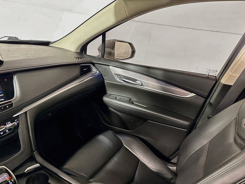 Used 2019 Cadillac XT5 Premium Luxury AWD/4WD image 24