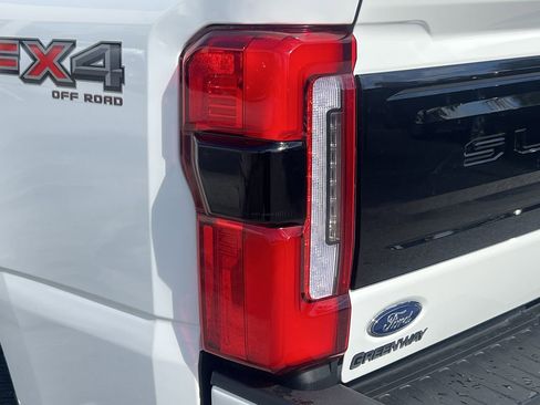 New 2026 Ford F250 Platinum w/ FX4 Off-Road Package AWD/4WD image 10