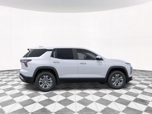 New 2026 Chevrolet Equinox LT AWD/4WD image 11