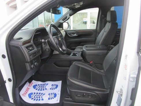 Certified 2023 Chevrolet Suburban Premier image 18