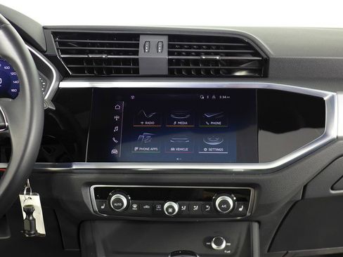 Used 2022 Audi Q3 2.0T Premium w/ Convenience Package image 26