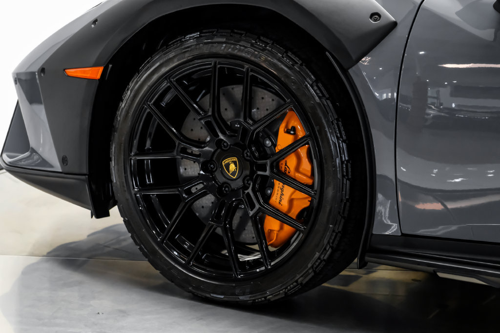 Used 2024 Lamborghini Huracan Sterrato AWD/4WD image 42