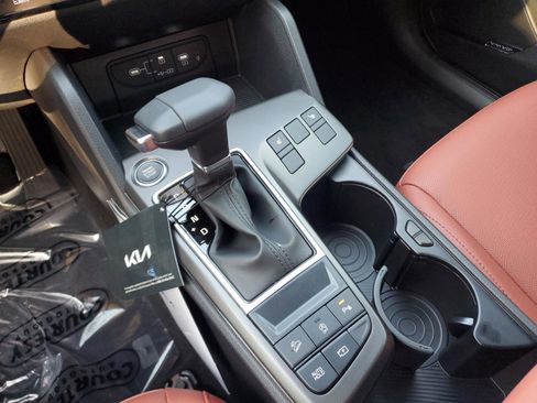 New 2026 Kia Sportage SX FWD image 13