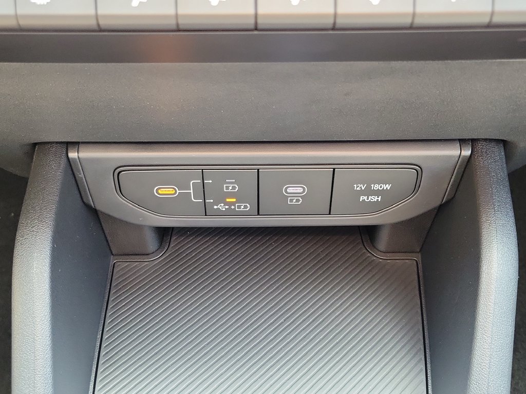 New 2026 Kia K4 FWD image 31