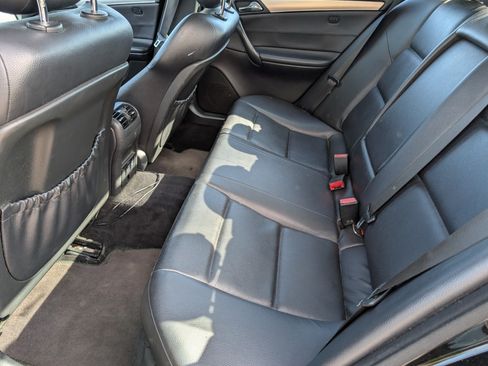 Used 2005 Mercedes-Benz C 230 Sedan image 12