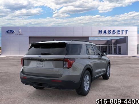Used 2025 Ford Explorer Active AWD/4WD image 9