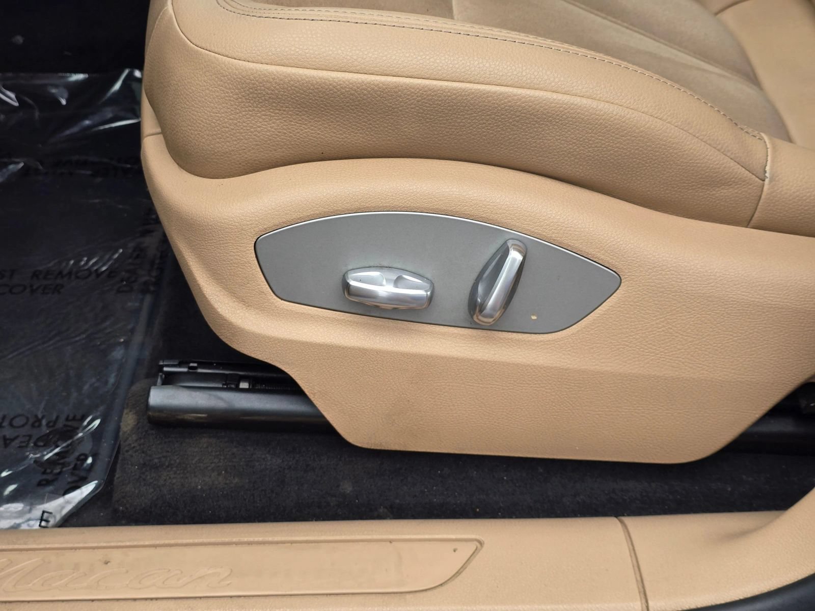 Used 2019 Porsche Macan AWD/4WD image 24
