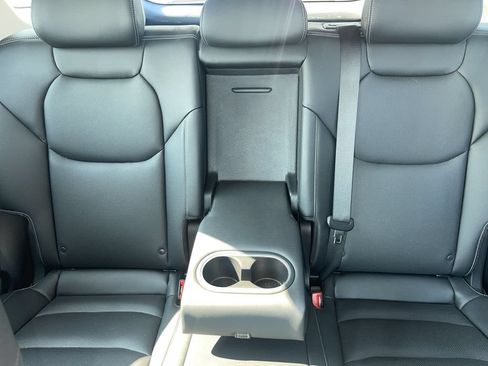 Used 2025 Genesis GV70 2.5T AWD/4WD image 37