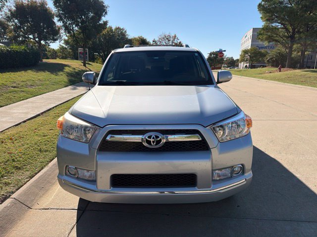 Used 2012 Toyota 4Runner SR5 AWD/4WD image 9