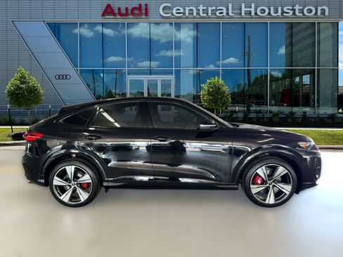New 2025 Audi SQ5 Premium Plus image 8