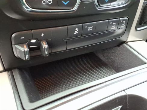 Used 2018 RAM 2500 Big Horn image 13