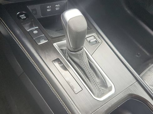 Certified 2025 Nissan Kicks SV AWD/4WD image 15