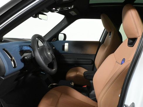 Used 2025 MINI Cooper Countryman S w/ Comfort Package Max image 3