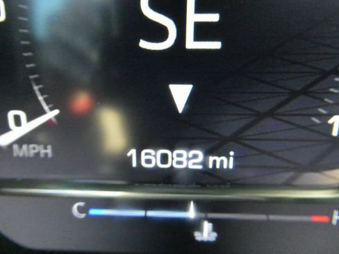 Certified 2024 GMC Sierra 1500 Elevation w/ LPO, Elevation Black Package image 31