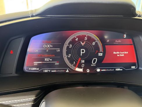 Used 2021 Chevrolet Corvette Stingray Coupe w/ Z51 Performance Package RWD image 13