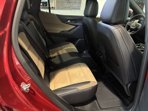 New 2026 Chevrolet Equinox ACTIV w/ Convenience Package III image 11