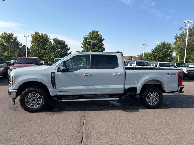 Used 2025 Ford F250 Lariat AWD/4WD image 6