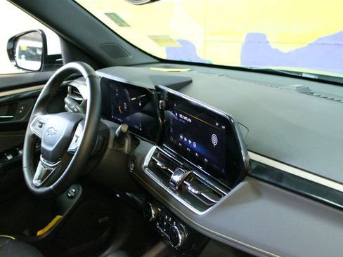 Used 2025 Chevrolet TrailBlazer ACTIV w/ Convenience Package image 10