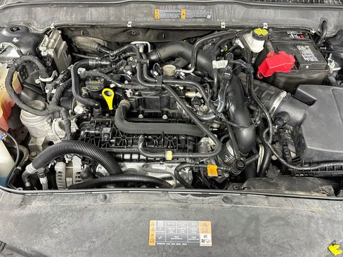 Used 2019 Ford Fusion SE FWD image 28