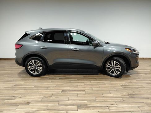 Certified 2022 Ford Escape SEL image 16