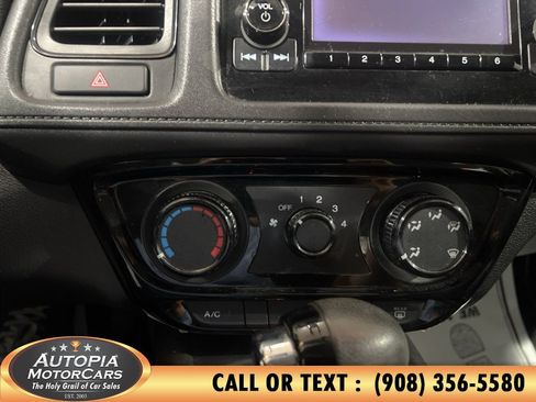 Used 2020 Honda HR-V LX image 27