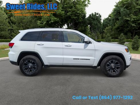 Used 2017 Jeep Grand Cherokee Laredo w/ Quick Order Package 2BE RWD image 10