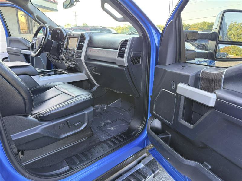 Used 2021 Ford F250 Lariat w/ Lariat Ultimate Package AWD/4WD image 10