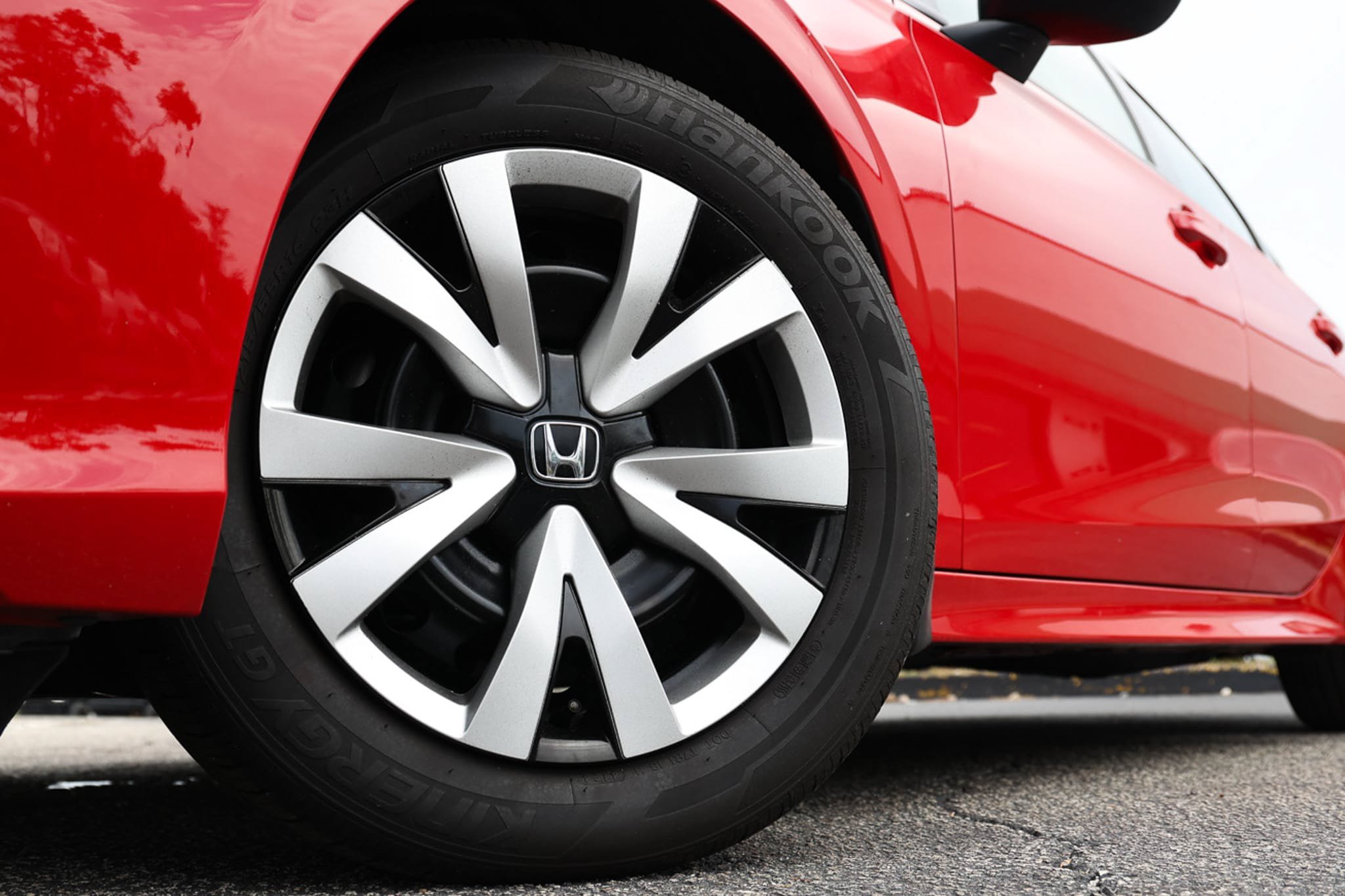 Used 2025 Honda Civic LX image 32