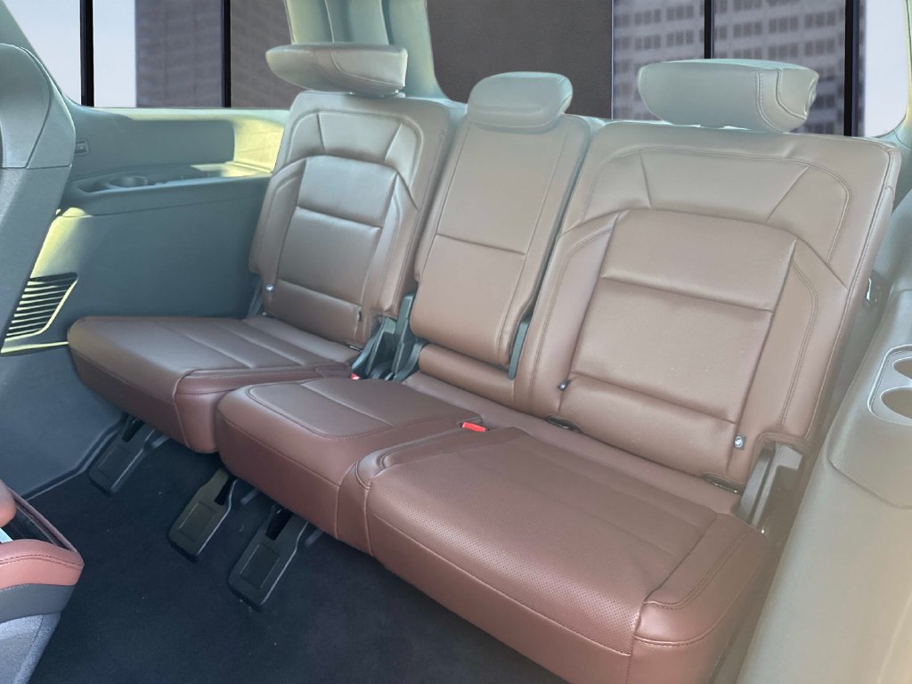 Used 2026 Lincoln Navigator Reserve AWD/4WD image 19