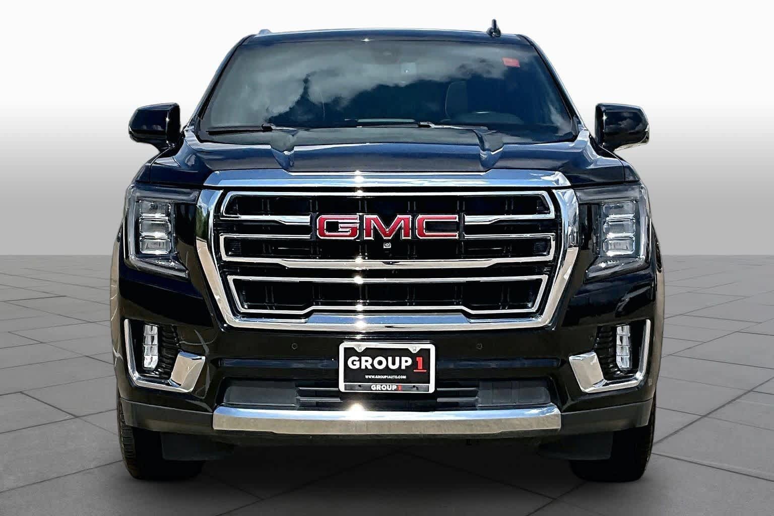 Used 2021 GMC Yukon SLT w/ SLT Premium Package RWD image 4