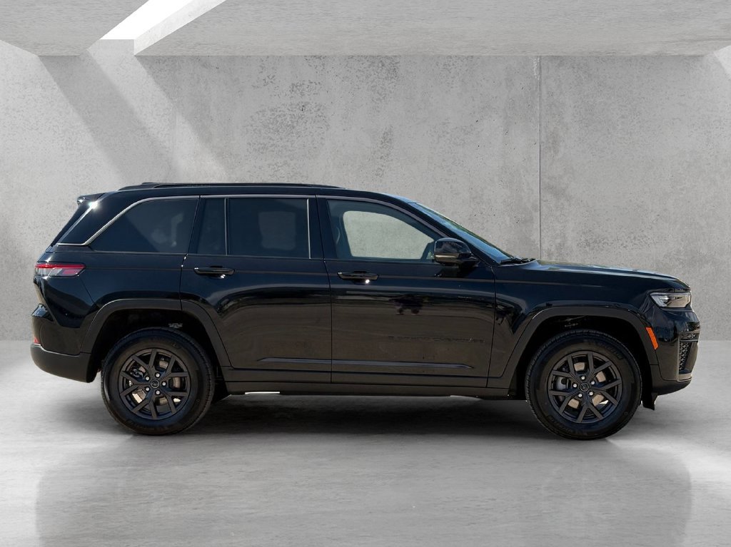 New 2027 Jeep Grand Cherokee 4WD image 4