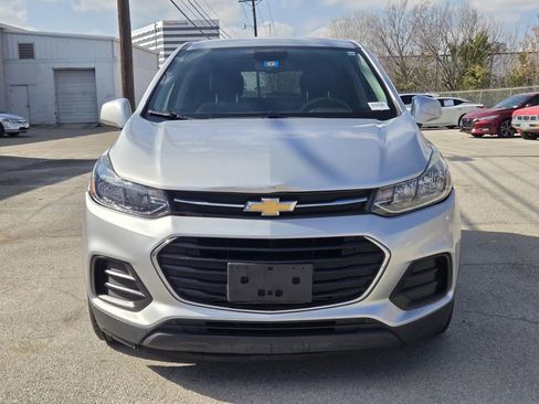 Used 2019 Chevrolet Trax LS w/ Tint and Cruise Package image 2