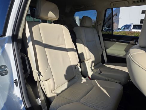 Certified 2022 Lexus GX 460 Luxury image 33