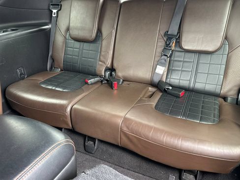 Used 2019 Nissan Armada Platinum w/ Captain's Chairs Package RWD image 14