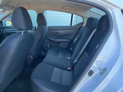 Used 2024 Nissan Sentra SV image 24