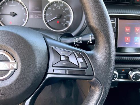 Used 2024 Nissan Kicks S FWD image 21