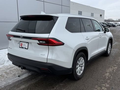 Certified 2024 Toyota Grand Highlander XLE image 41