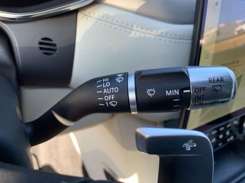 Used 2021 Jaguar F-PACE R-Dynamic S image 33