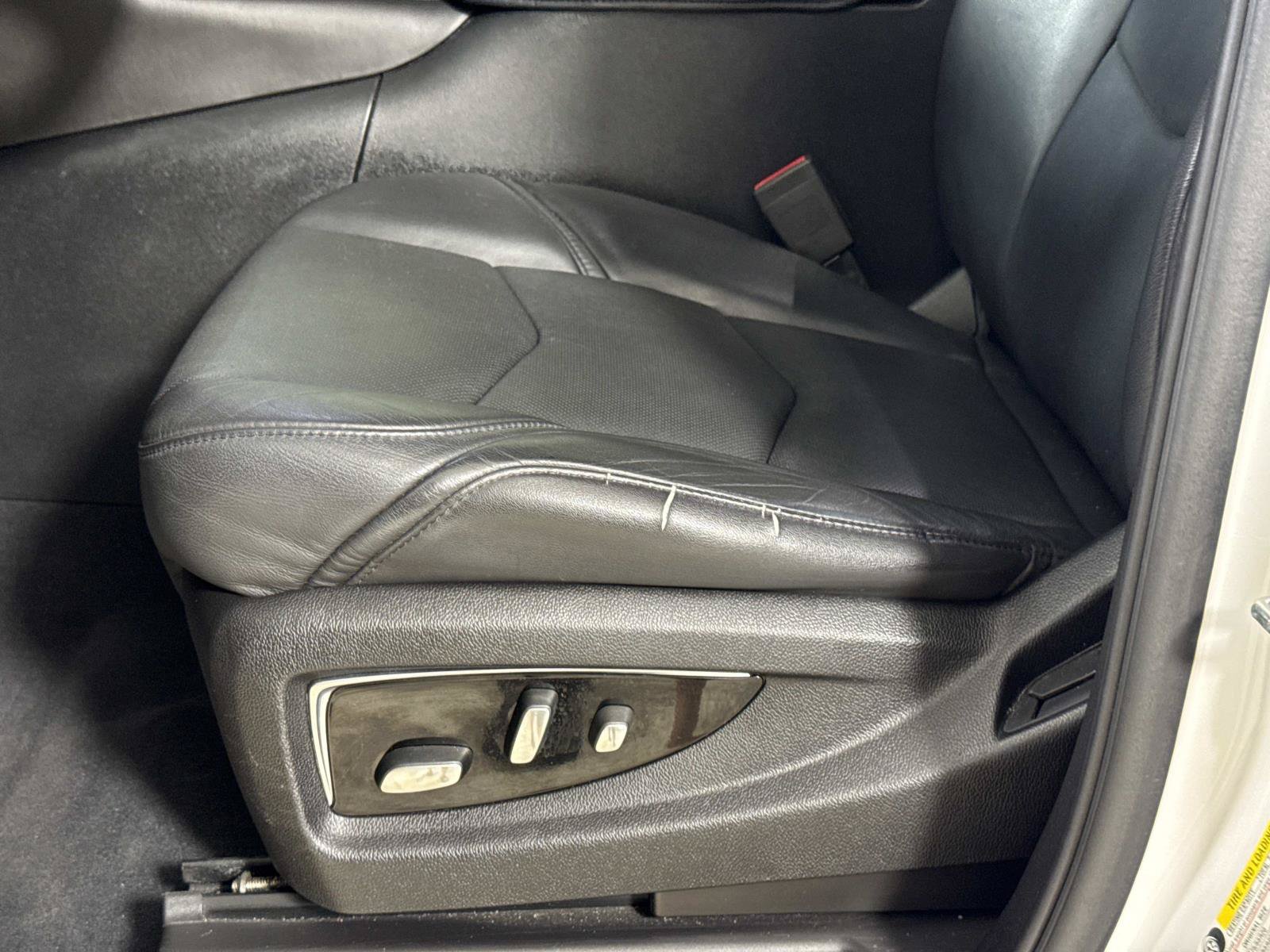 Used 2016 Cadillac Escalade 2WD image 18