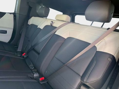 New 2026 GMC Hummer EV SUV AWD/4WD image 13