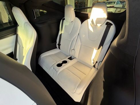 Used 2023 Tesla Model X Plaid image 24