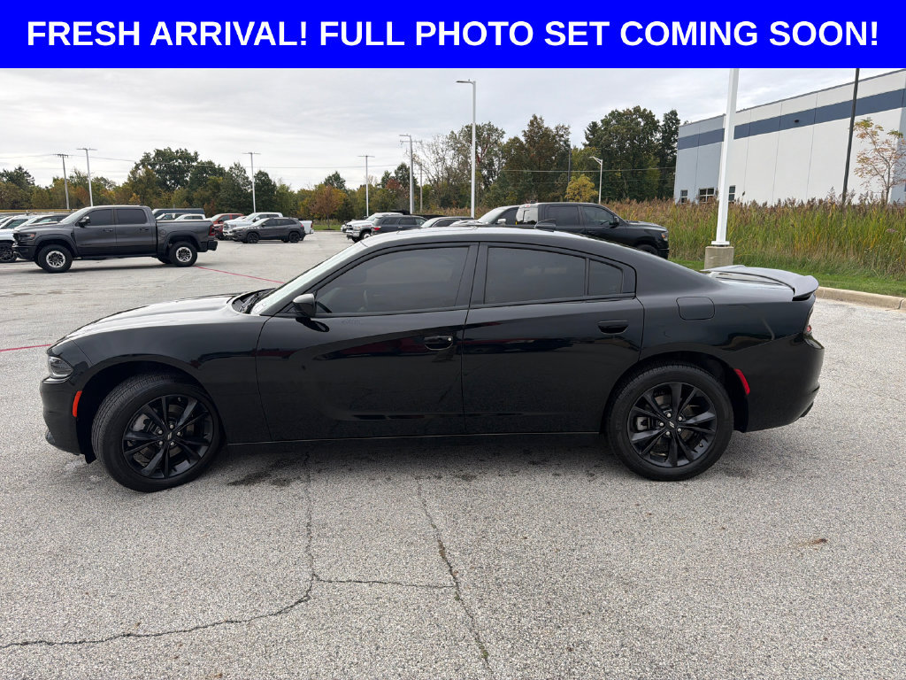 Used 2023 Dodge Charger SXT w/ Blacktop Package AWD/4WD image 7