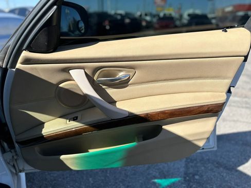 Used 2011 BMW 328i xDrive 328i xDrive Sedan 4D image 21