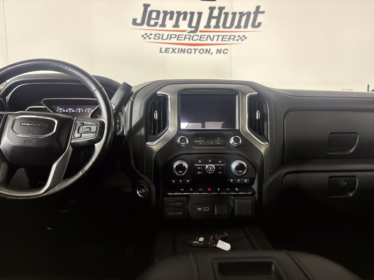 Used 2021 GMC Sierra 1500 Denali AWD/4WD image 29