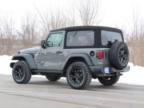 Certified 2021 Jeep Wrangler Willys image 21