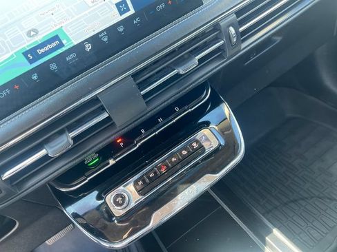 Certified 2023 Lincoln Corsair AWD w/ Equipment Group 101A image 29