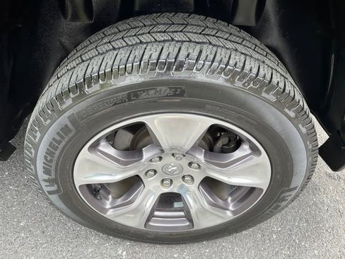 Used 2020 RAM 1500 Laramie AWD/4WD image 18
