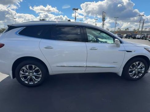 Certified 2020 Buick Enclave Avenir w/ Avenir Technology Package AWD/4WD image 9