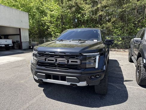 Used 2025 Ford F150 Raptor AWD/4WD image 4